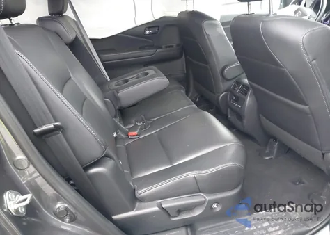 2017 Honda Pilot Ex-L z USA, uszkodzony, nr VIN 5FNYF6H54HB012511